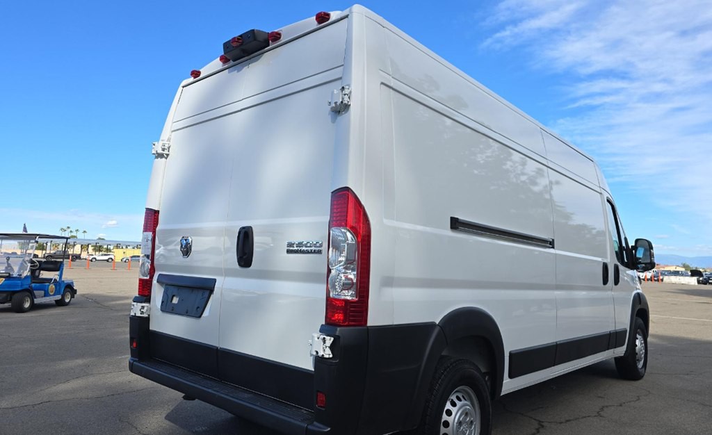 2024 RAM Promaster Image 2