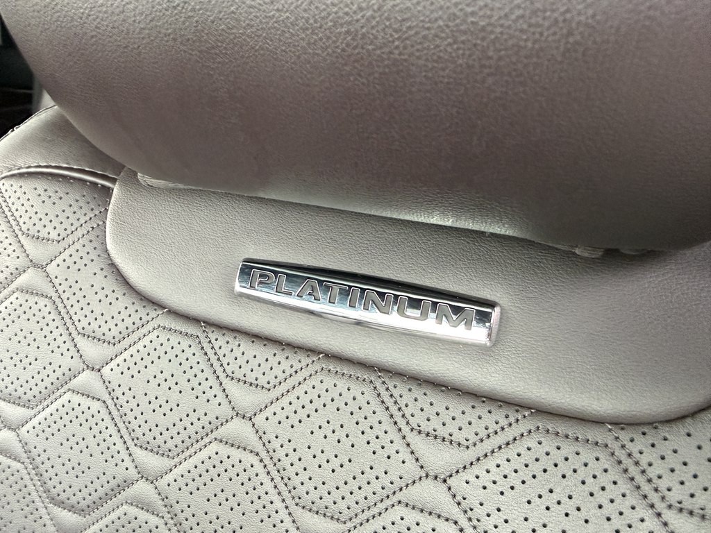 2025 Ford Explorer Image 19