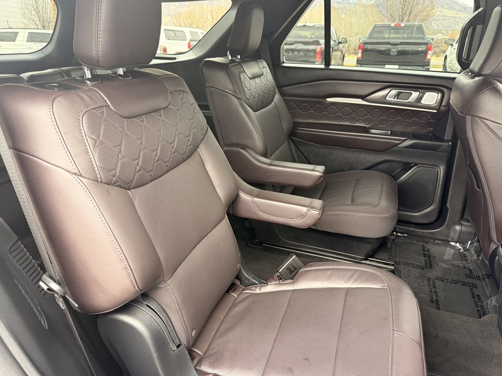 2025 Ford Explorer Image 25