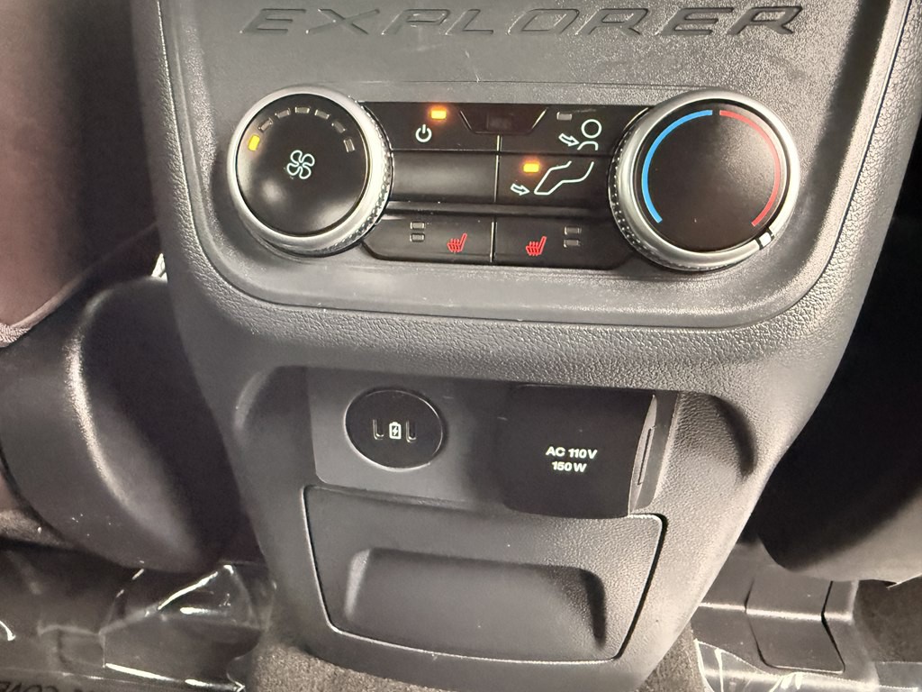 2025 Ford Explorer Image 26