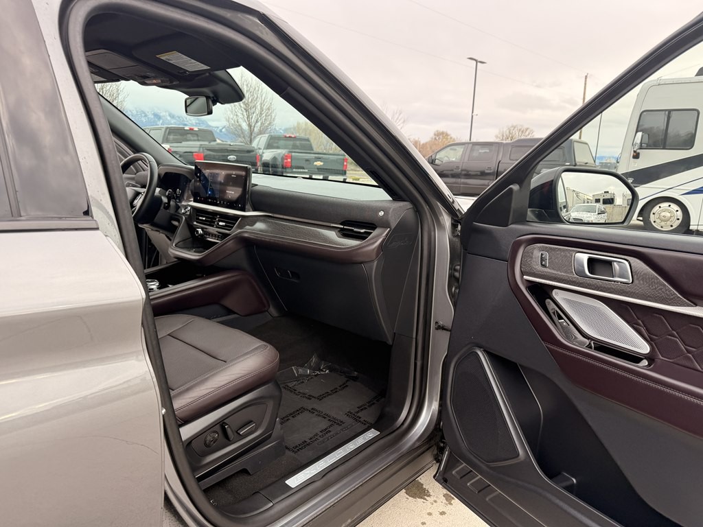 2025 Ford Explorer Image 27