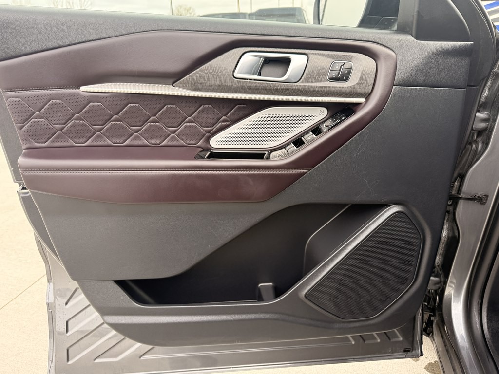2025 Ford Explorer Image 35
