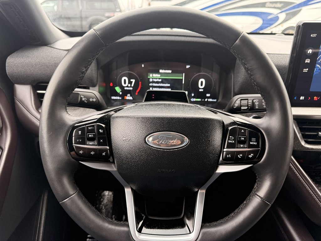 2025 Ford Explorer Image 38