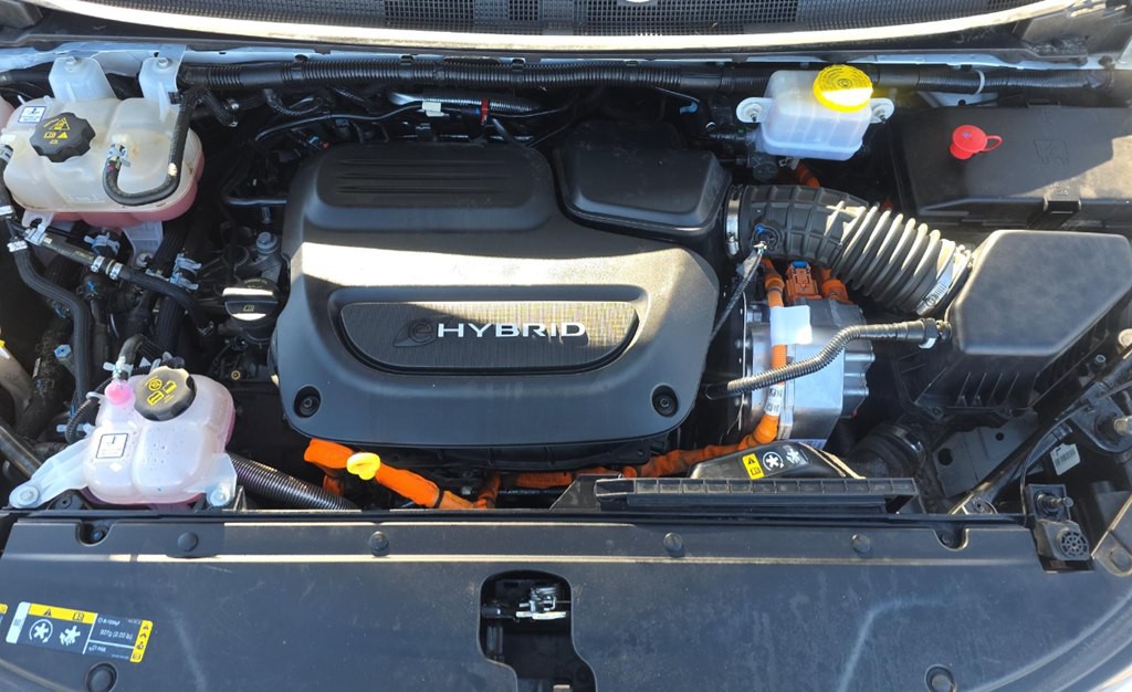 2023 Chrysler Pacifica Image 9