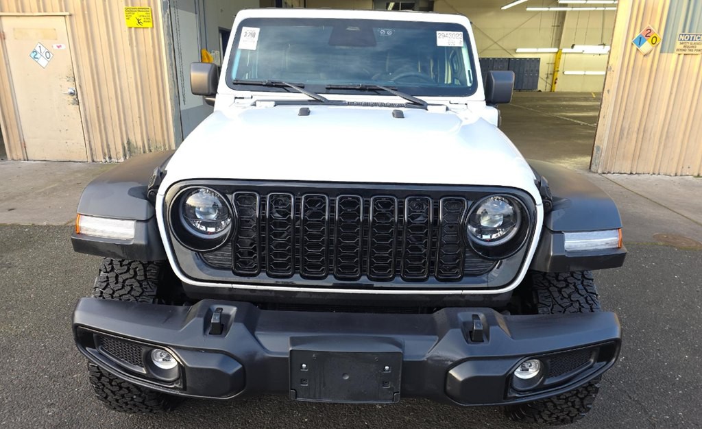 2025 Jeep Wrangler Image 6