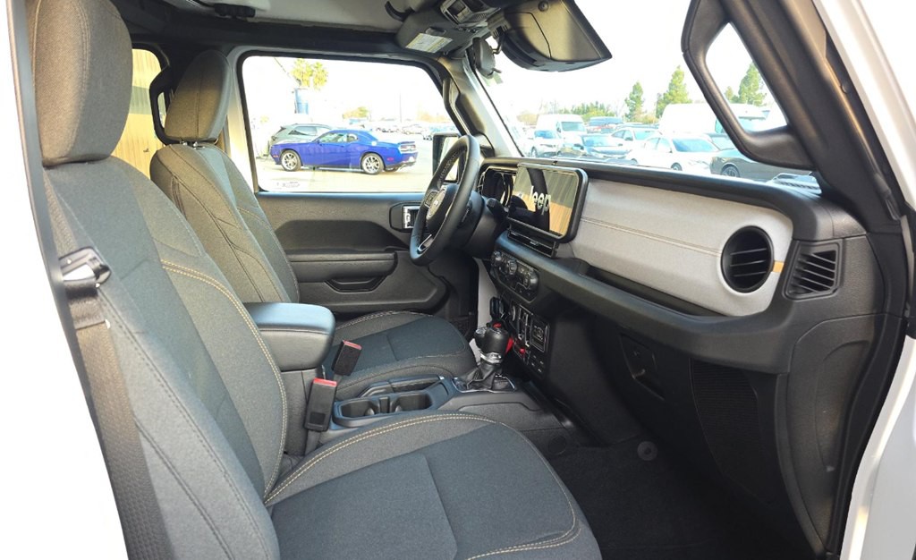 2025 Jeep Wrangler Image 10