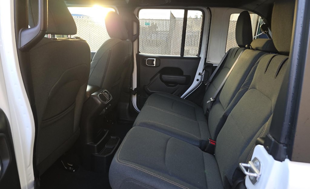 2025 Jeep Wrangler Image 11