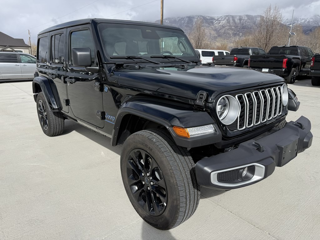 2025 Jeep Wrangler Image 1