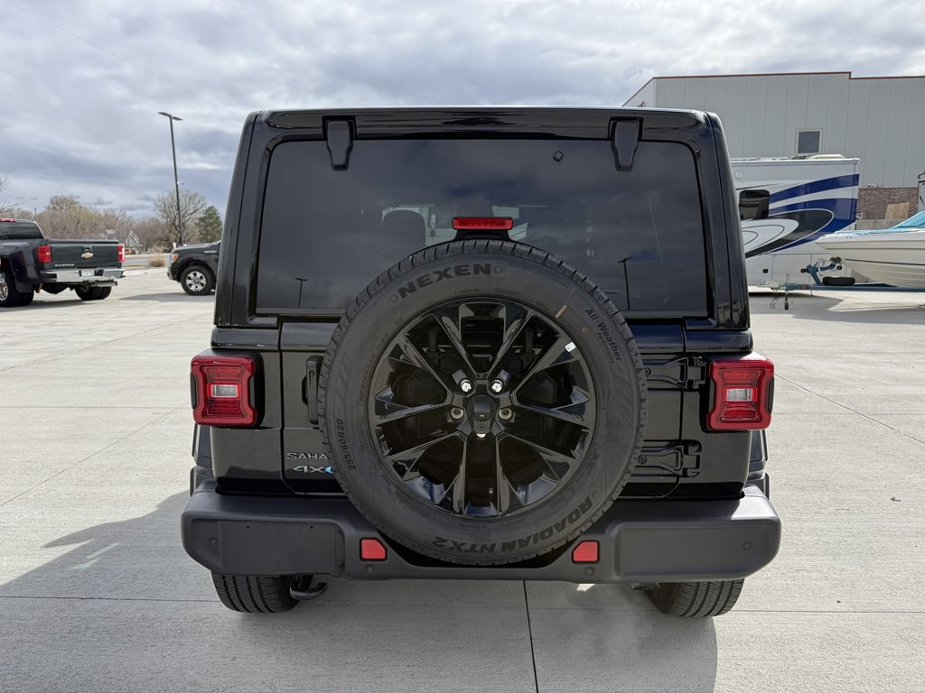 2025 Jeep Wrangler Image 4