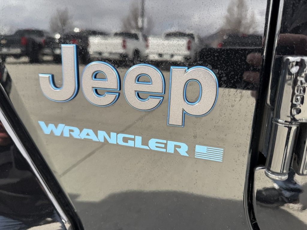 2025 Jeep Wrangler Image 9