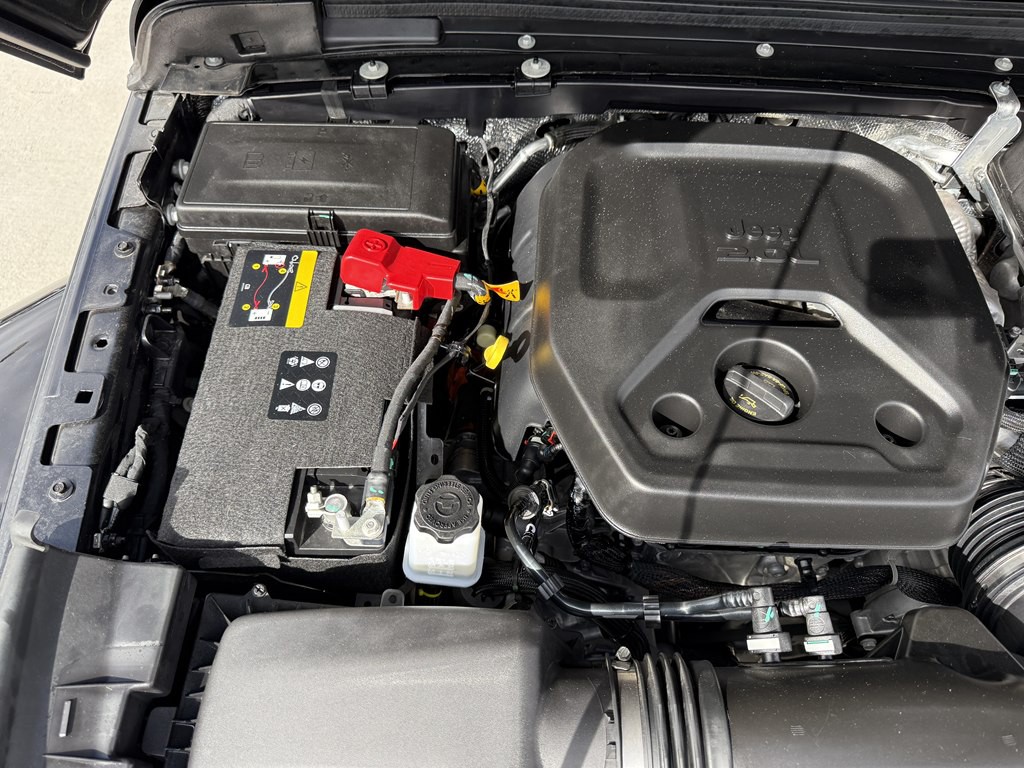 2025 Jeep Wrangler Image 13