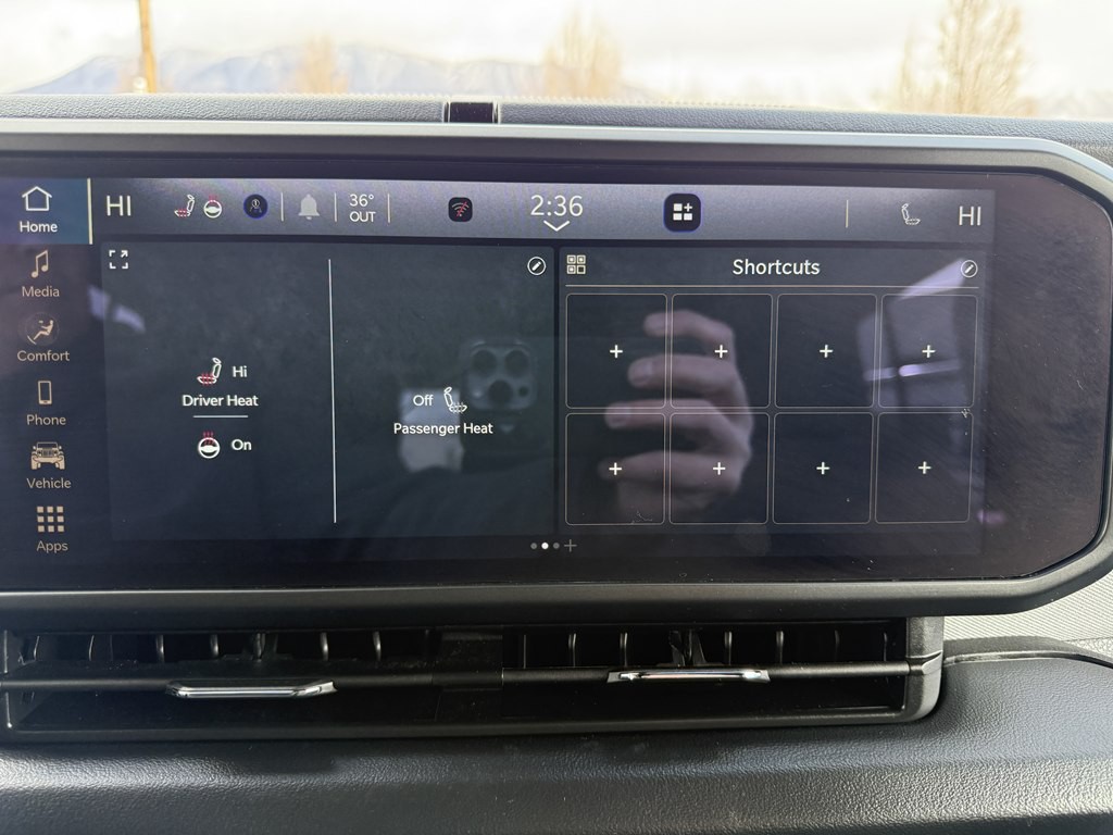 2025 Jeep Wrangler Image 44