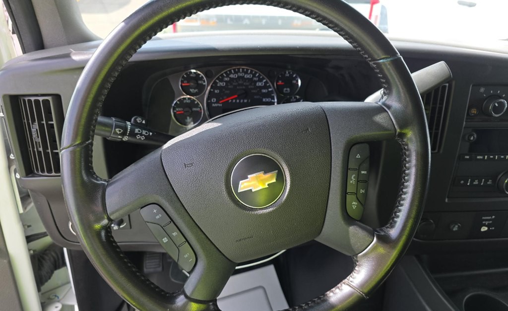 2020 Chevrolet Express Image 13