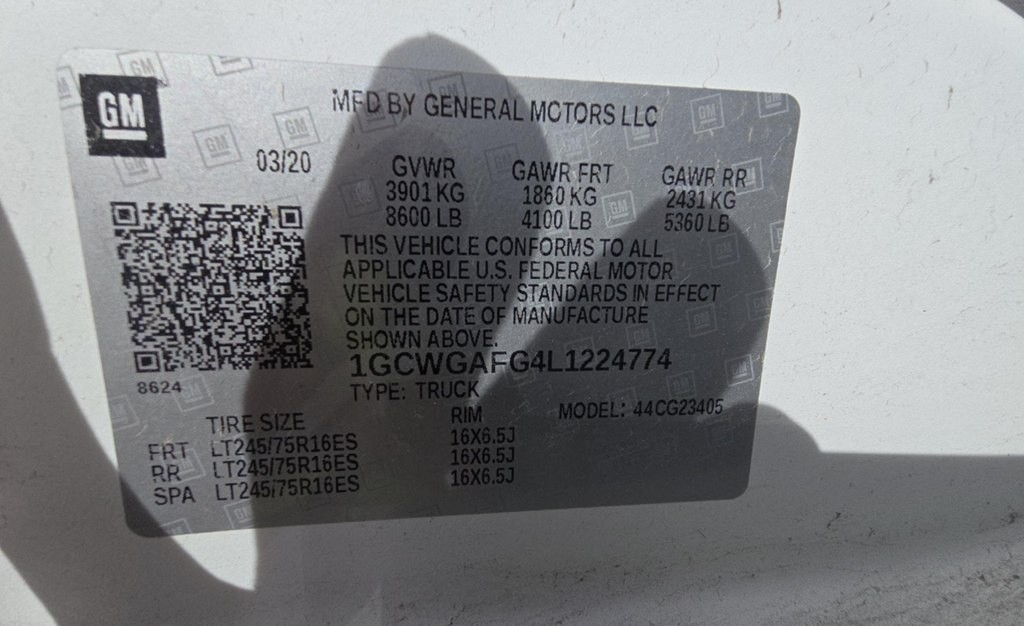 2020 Chevrolet Express Image 15