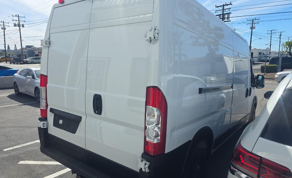 2021 RAM Promaster Image 2