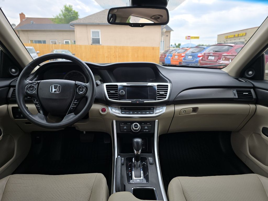 2015 Honda Accord Image 12