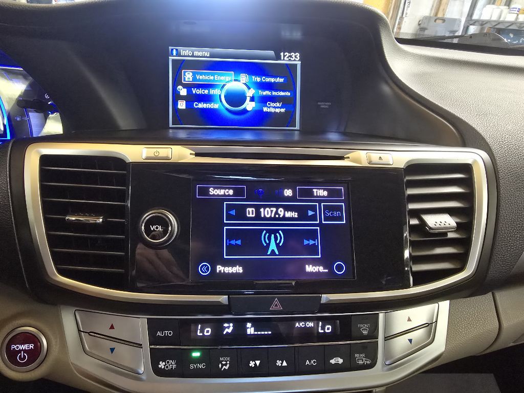 2015 Honda Accord Image 14