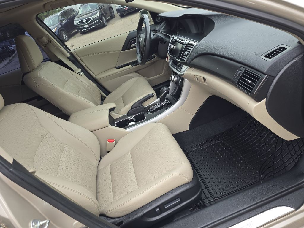 2015 Honda Accord Image 20