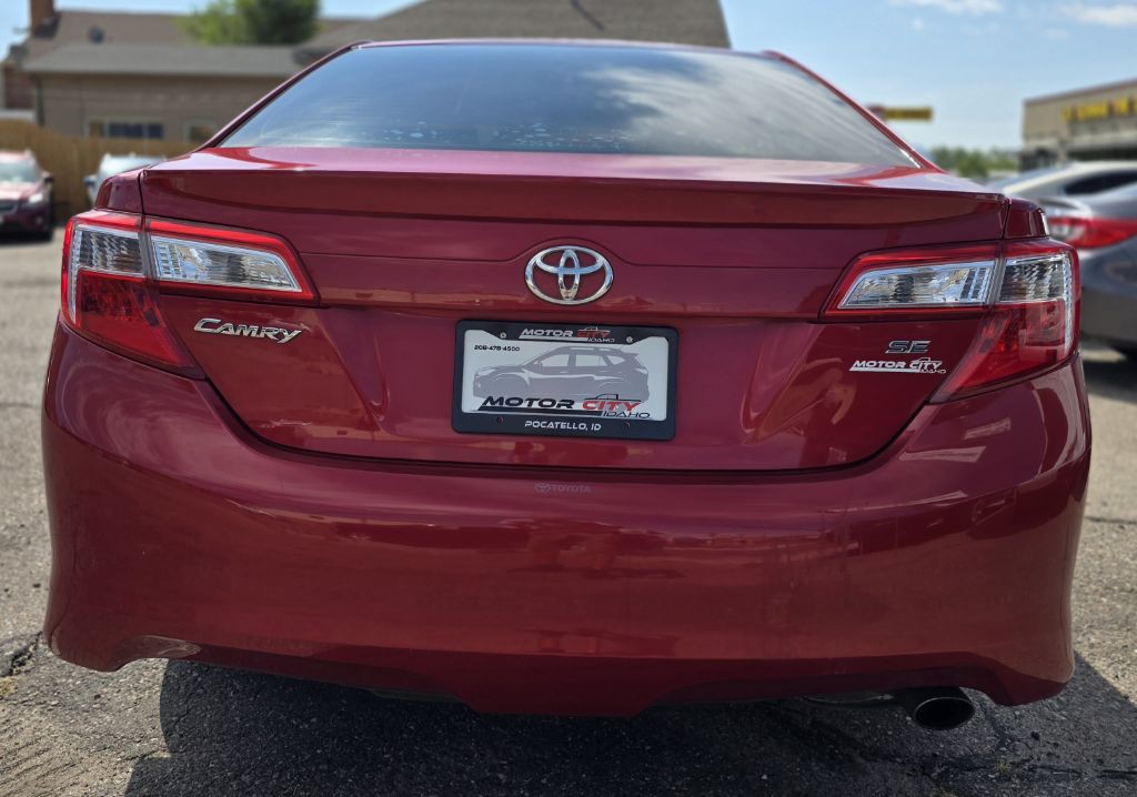 2013 Toyota Camry Image 6