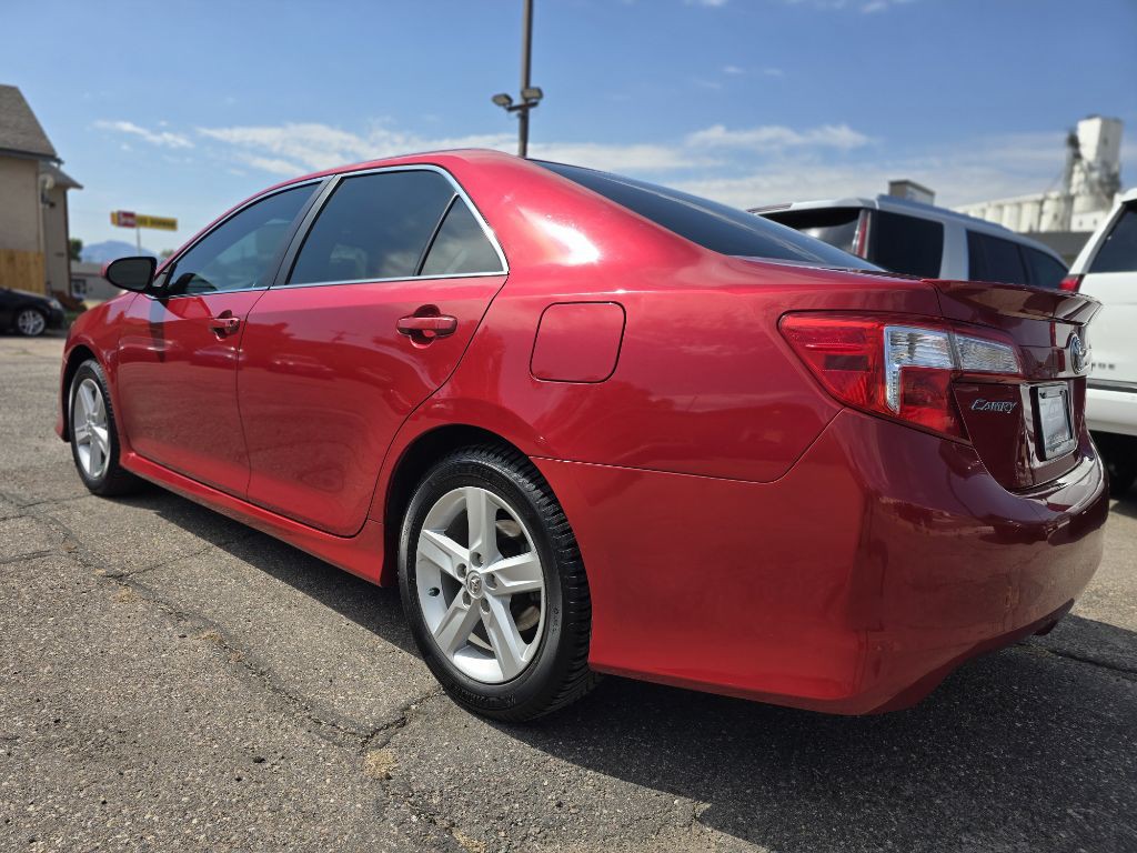 2013 Toyota Camry Image 7