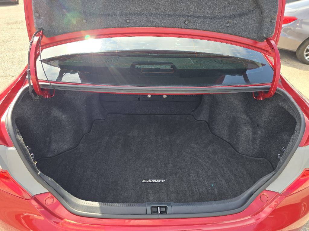 2013 Toyota Camry Image 15