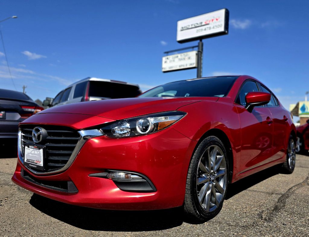 2018 Mazda Mazda3 Image 1