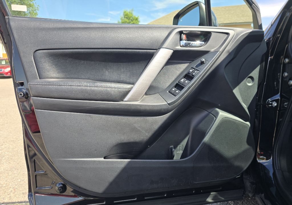 2016 Subaru Forester Image 10