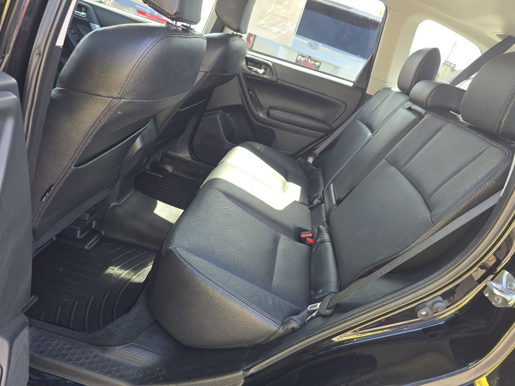 2016 Subaru Forester Image 16