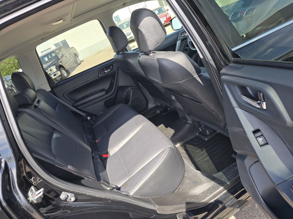 2016 Subaru Forester Image 19