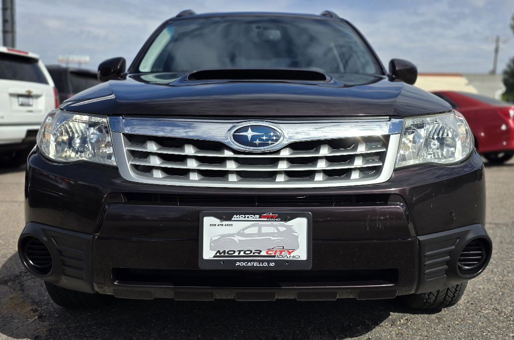2013 Subaru Forester Image 2