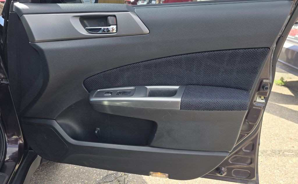 2013 Subaru Forester Image 18