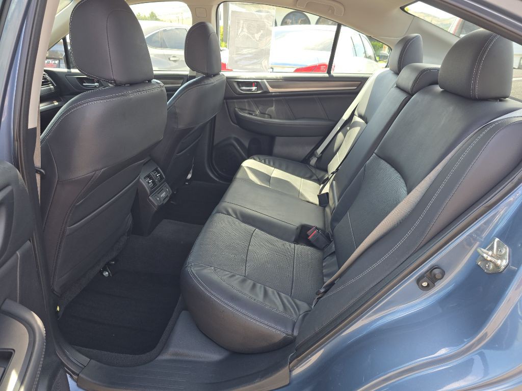 2018 Subaru Legacy Image 16