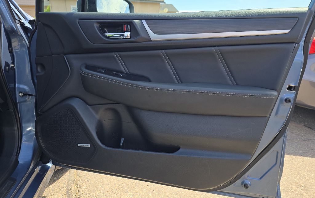 2018 Subaru Legacy Image 19