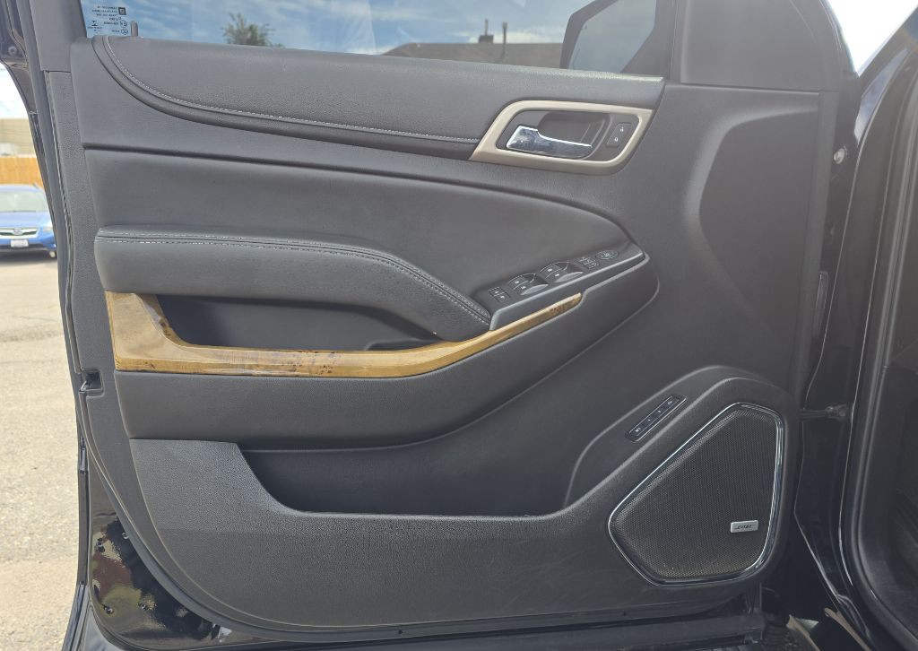 2017 GMC Yukon Image 10