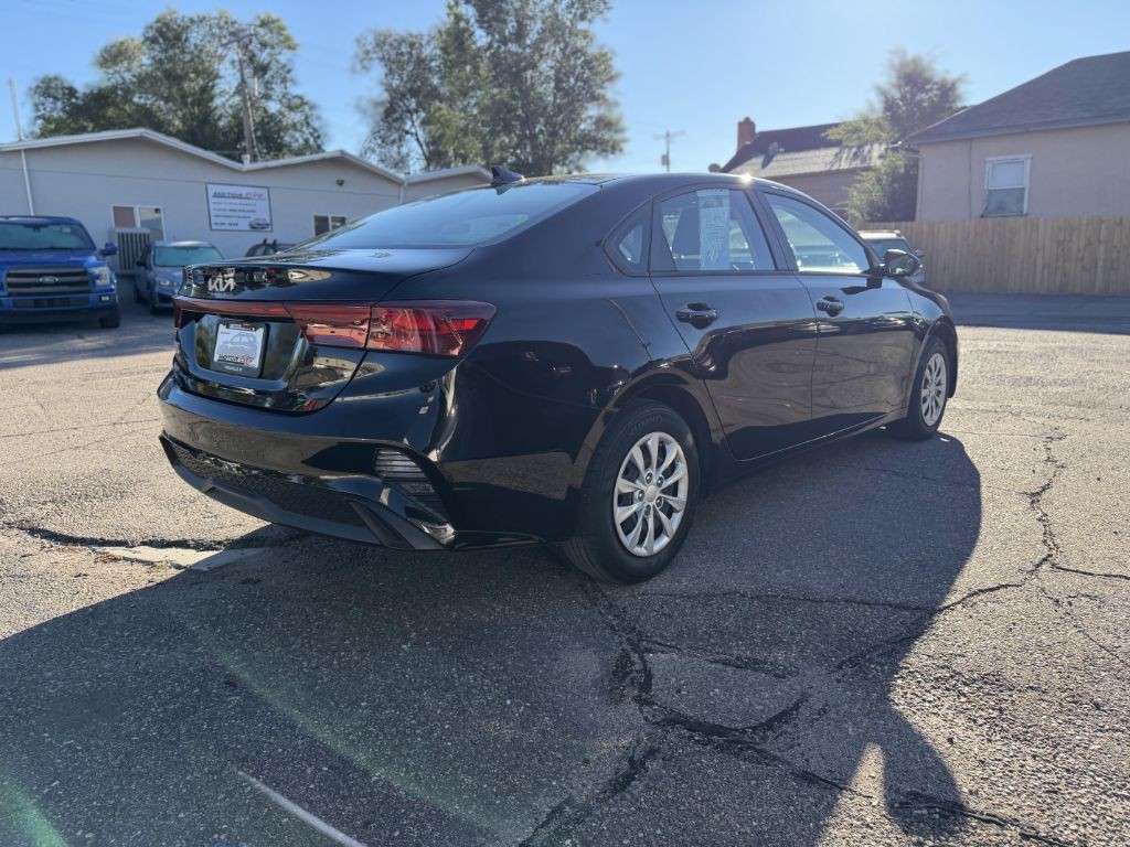 2023 Kia Forte Image 5
