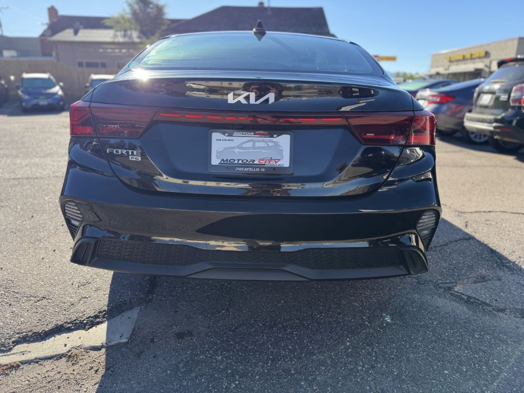 2023 Kia Forte Image 6