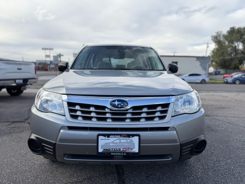 2011 Subaru Forester Image 2