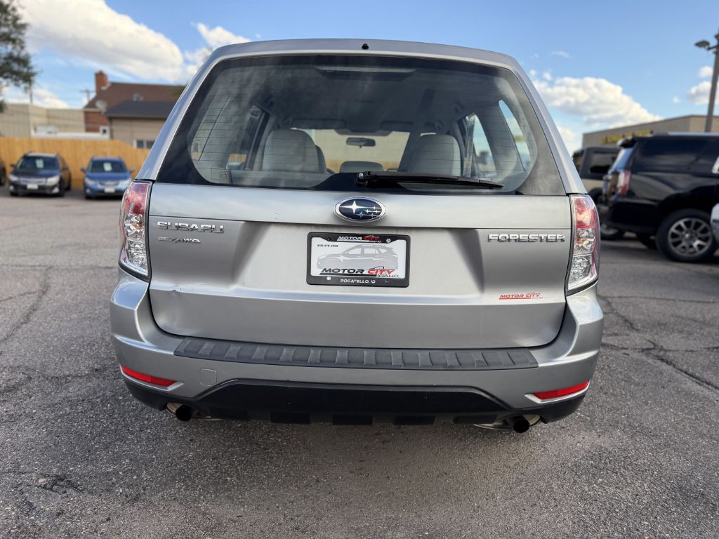 2011 Subaru Forester Image 6
