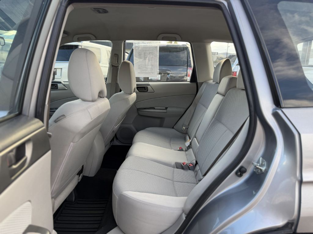 2011 Subaru Forester Image 10