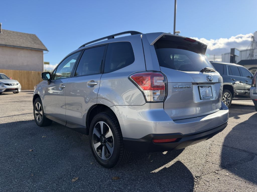 2018 Subaru Forester Image 7