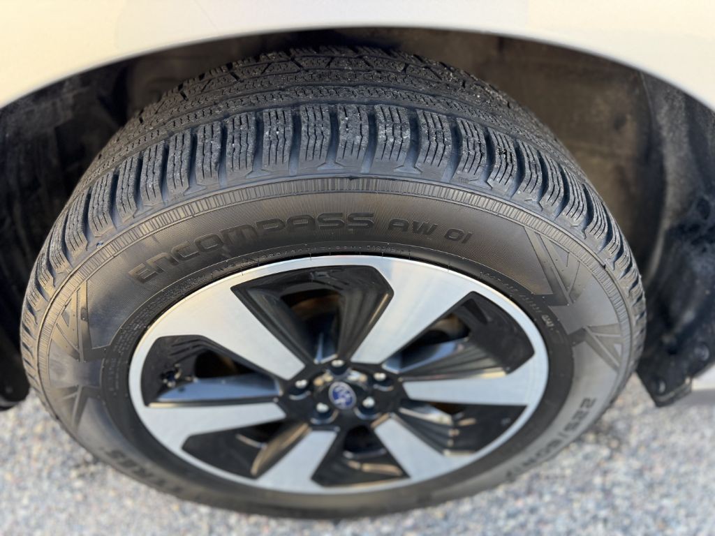 2018 Subaru Forester Image 17