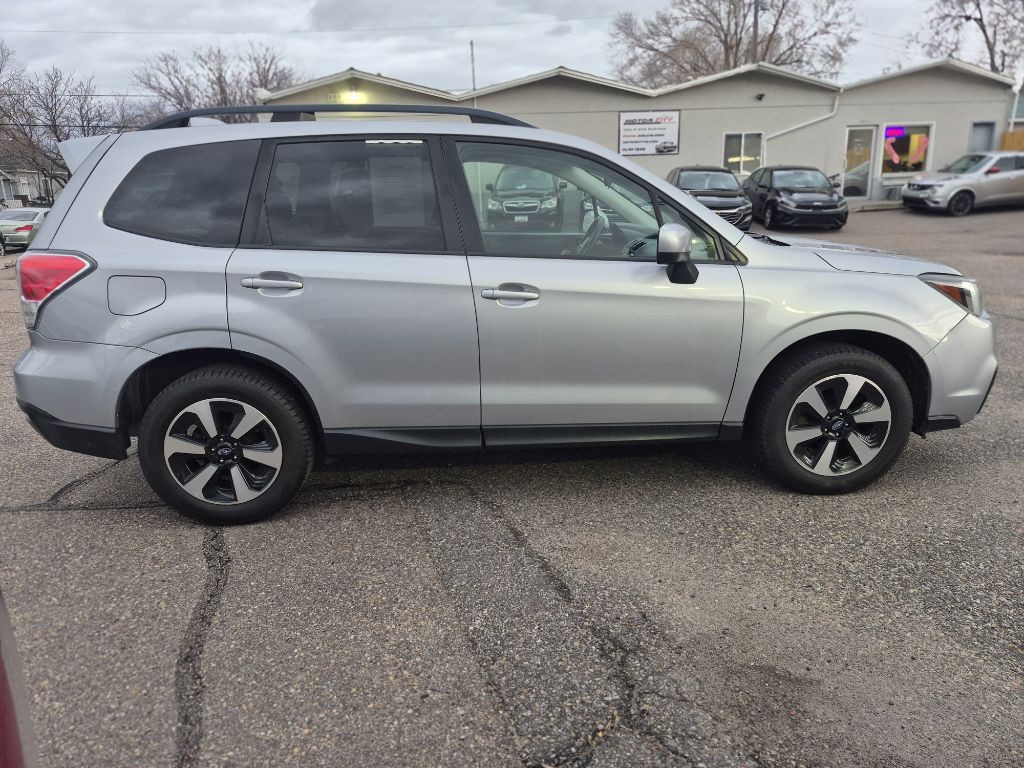 2018 Subaru Forester Image 4