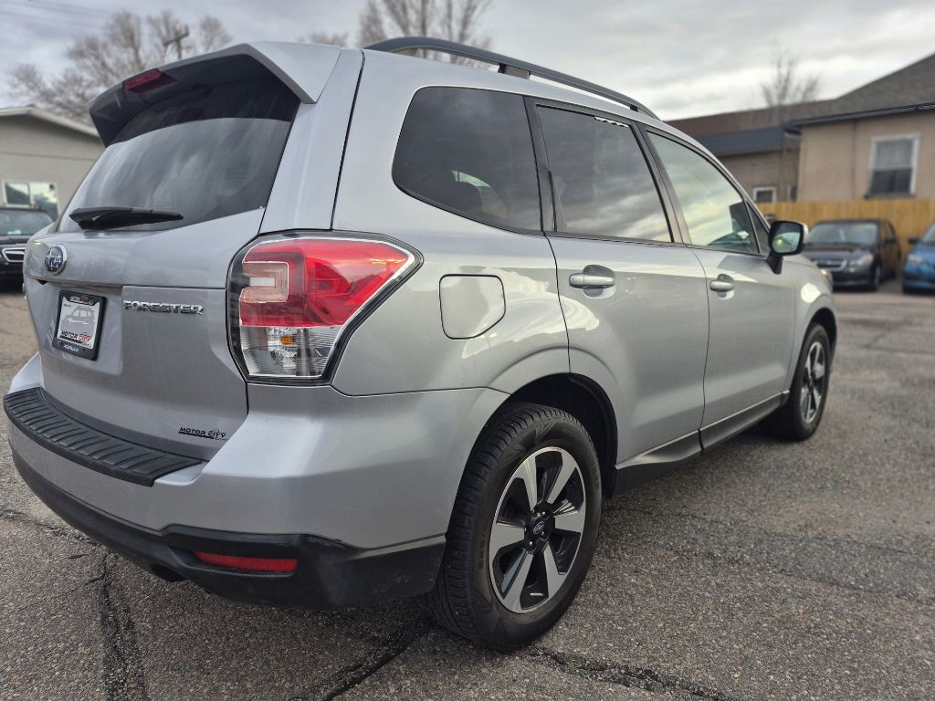 2018 Subaru Forester Image 5