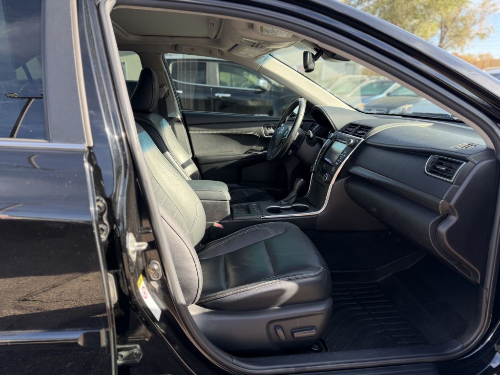 2015 Toyota Camry Image 13