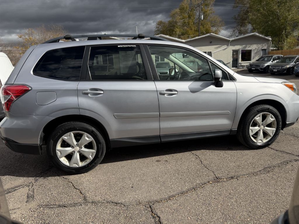 2016 Subaru Forester Image 4