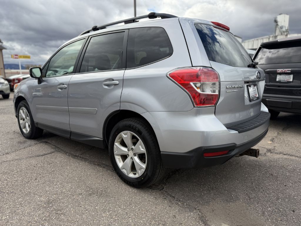 2016 Subaru Forester Image 7