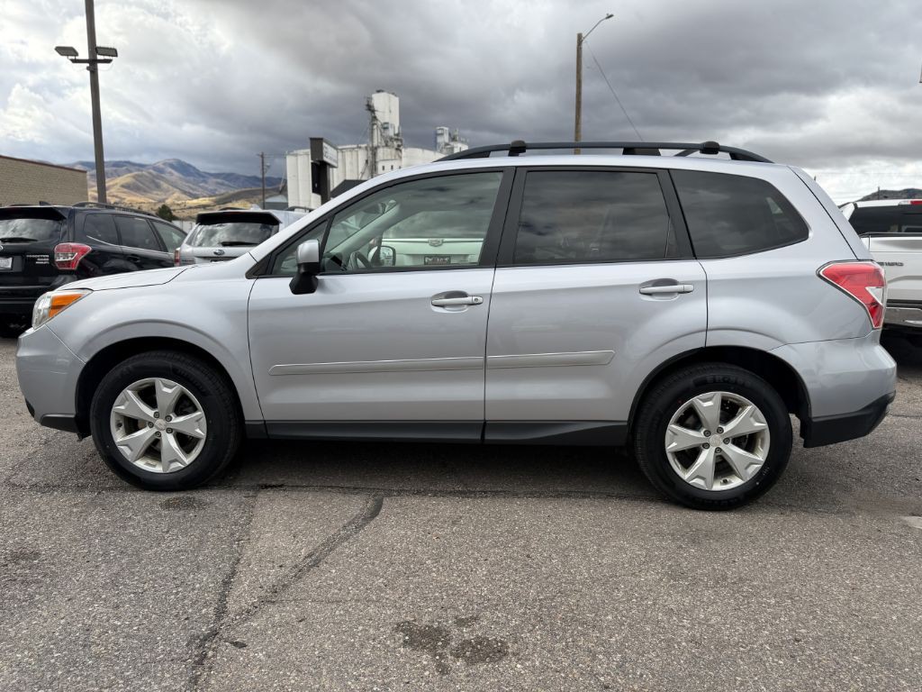 2016 Subaru Forester Image 8