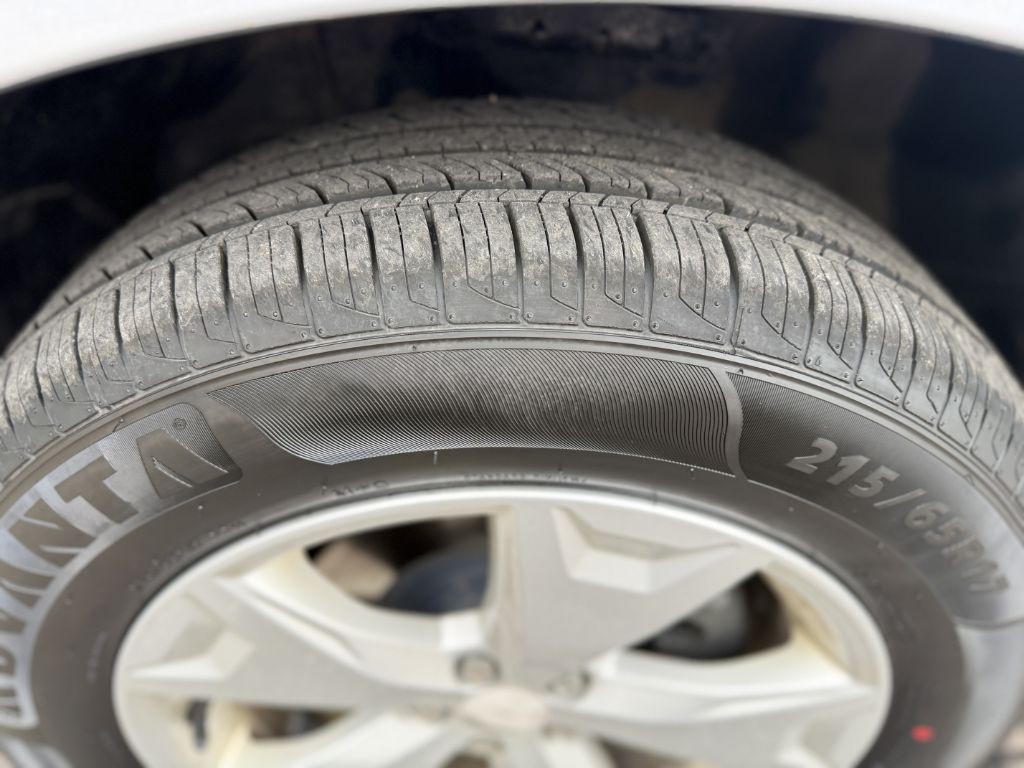 2016 Subaru Forester Image 17