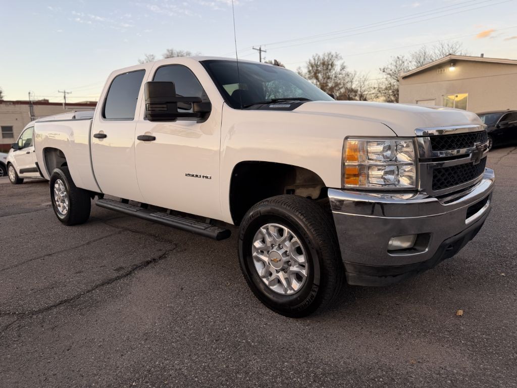 2011 Chevrolet Silverado 1500 Image 3