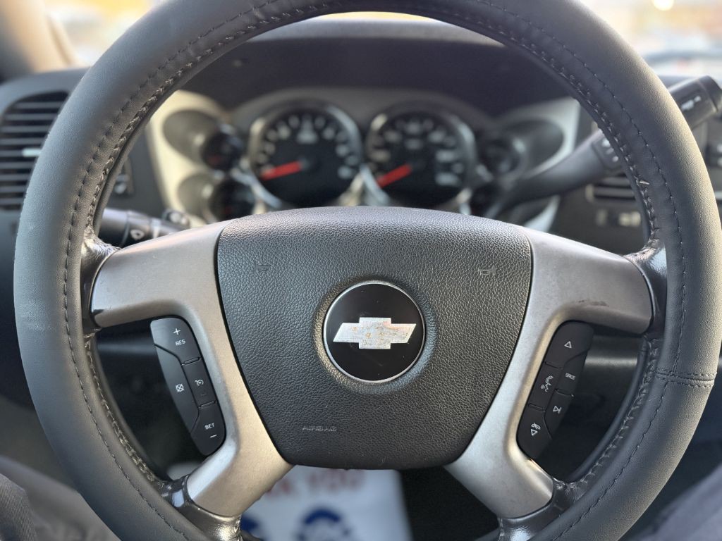 2011 Chevrolet Silverado 1500 Image 14